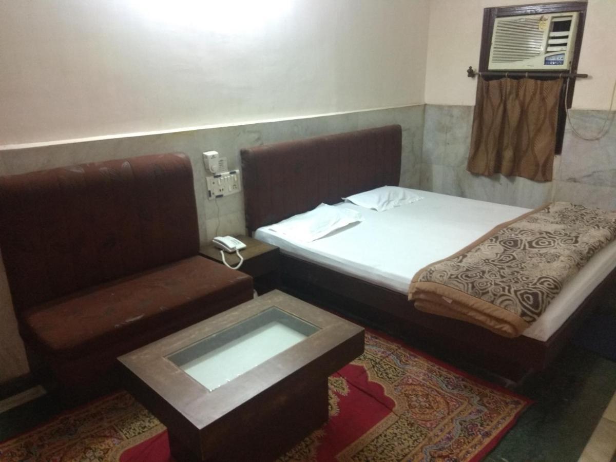 Hotel Prince Guwahati Zewnętrze zdjęcie