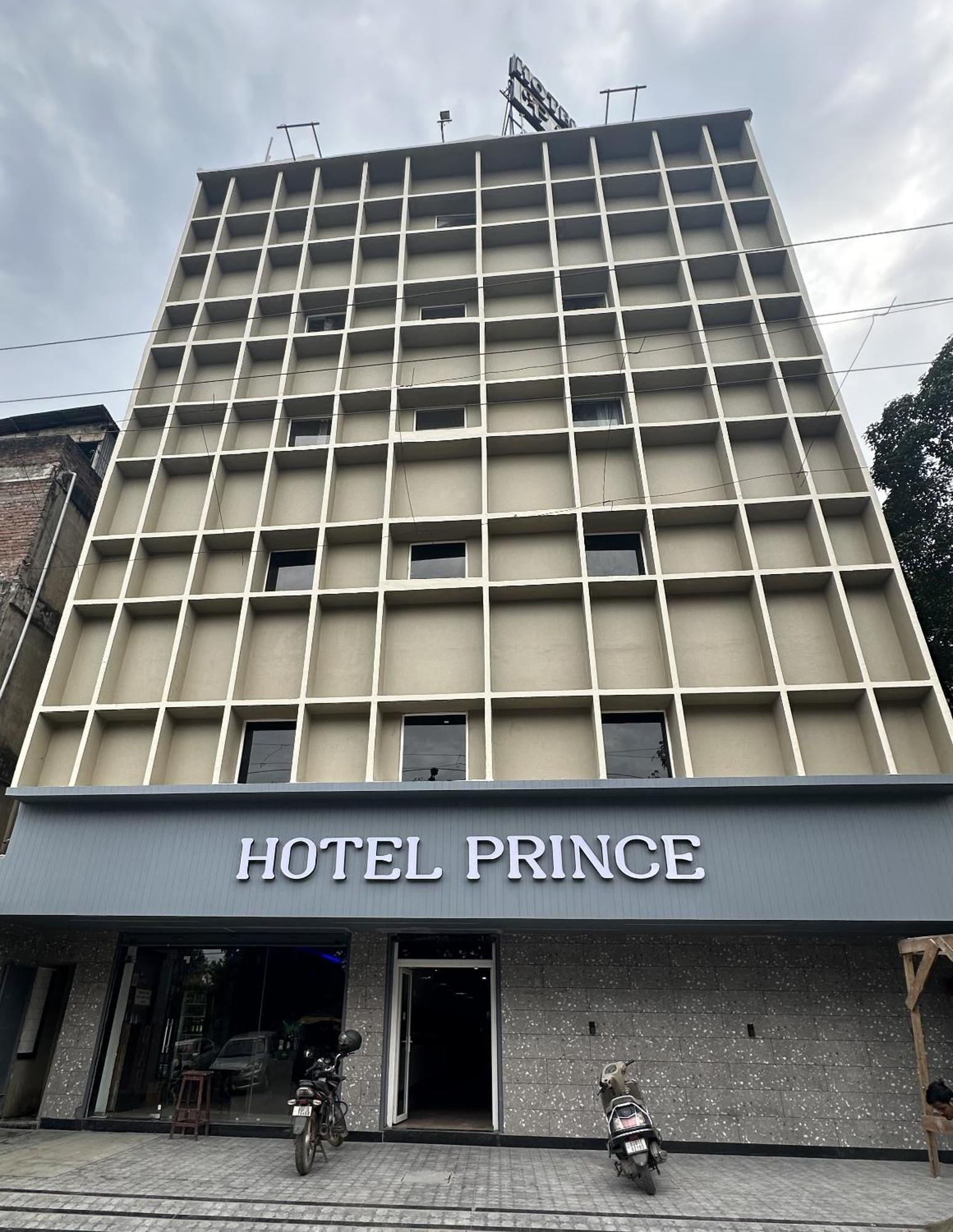 Hotel Prince Guwahati Zewnętrze zdjęcie